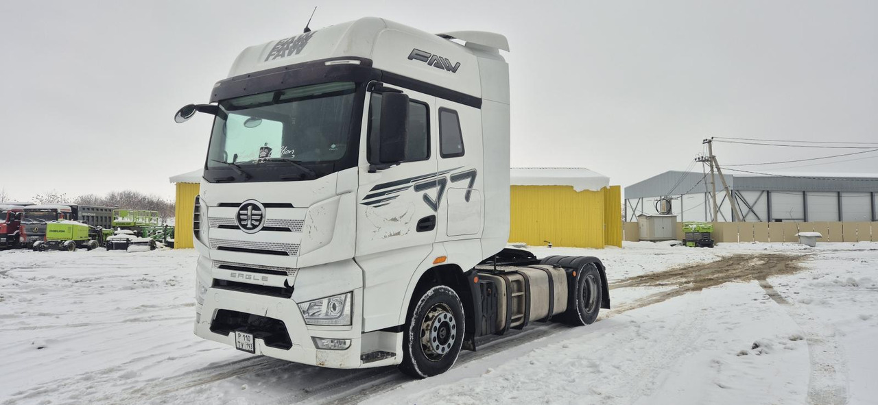 FAW CA4180P77K25E5 - Тягач: фото 2 FAW CA4180P77K25E5 - Тягач: фото 2