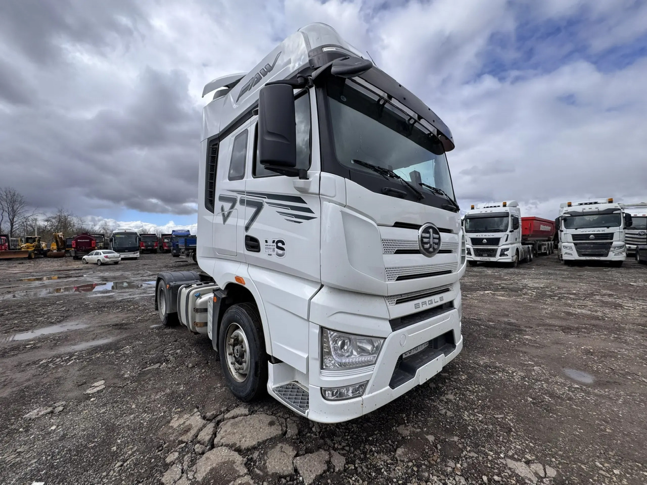 FAW CA4180P77K25E5 - Тягач: фото 3 FAW CA4180P77K25E5 - Тягач: фото 3