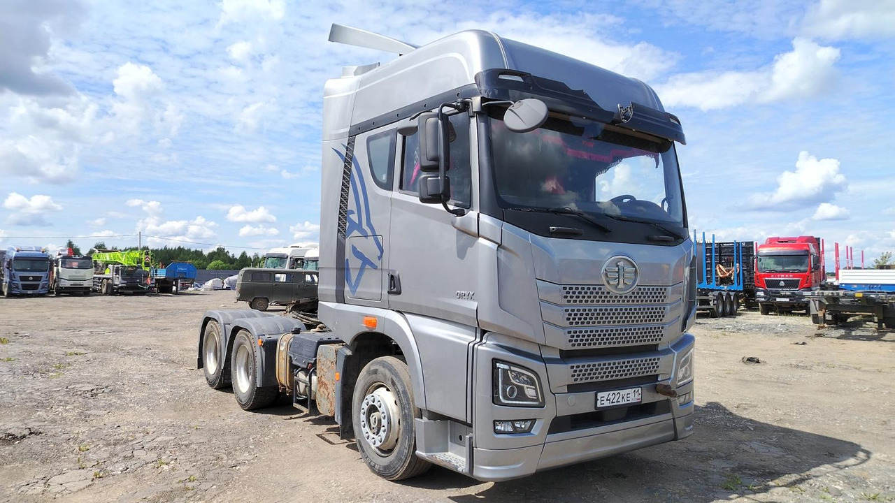 FAW CA4250P25K15T1E5A80 - Тягач: фото 2 FAW CA4250P25K15T1E5A80 - Тягач: фото 2