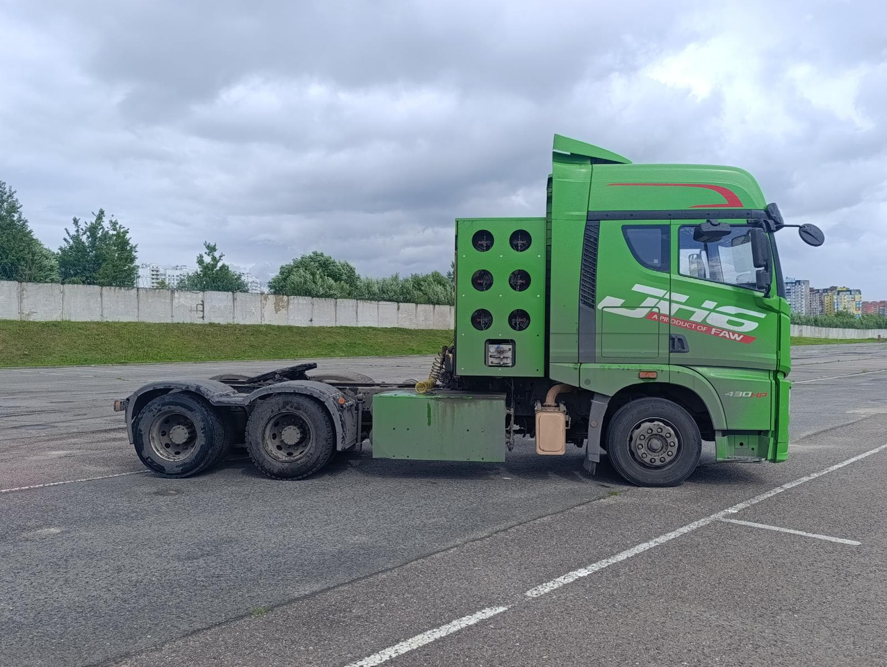 FAW CA4250P25K15T1NE5A80 - Тягач: фото 4 FAW CA4250P25K15T1NE5A80 - Тягач: фото 4