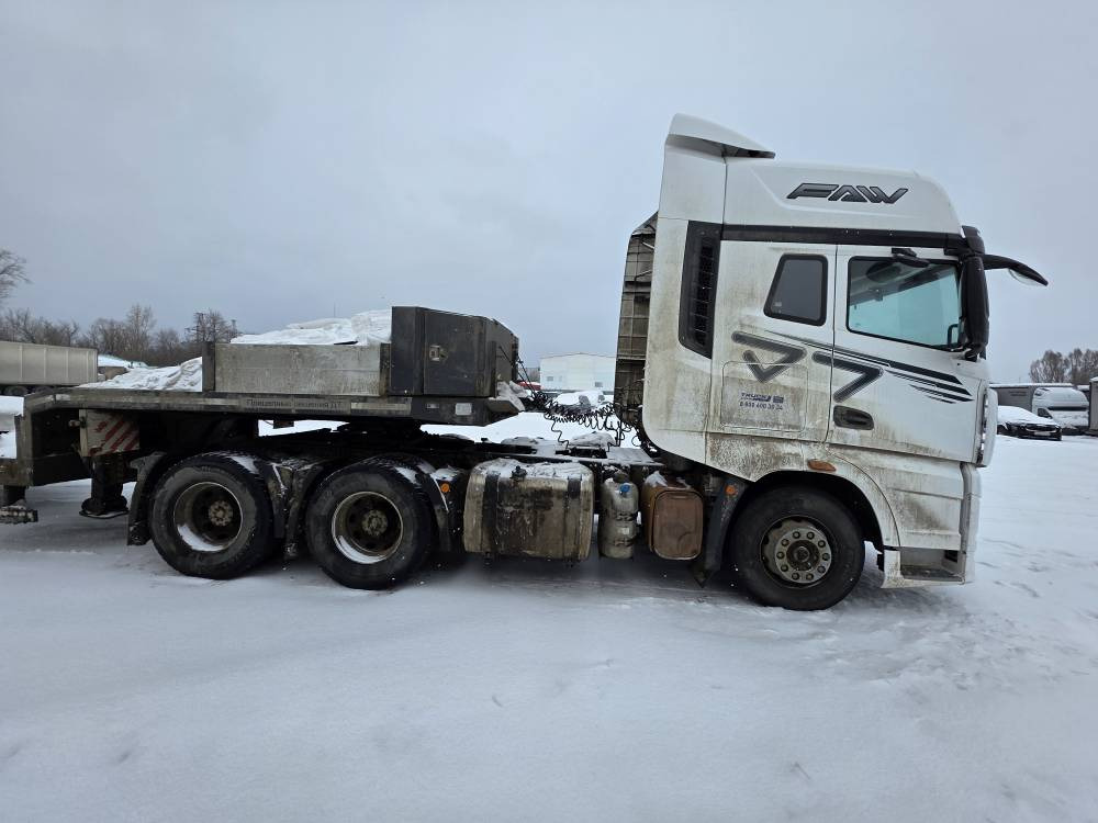 FAW CA4250P77K25T1E5 - Тягач: фото 3 FAW CA4250P77K25T1E5 - Тягач: фото 3