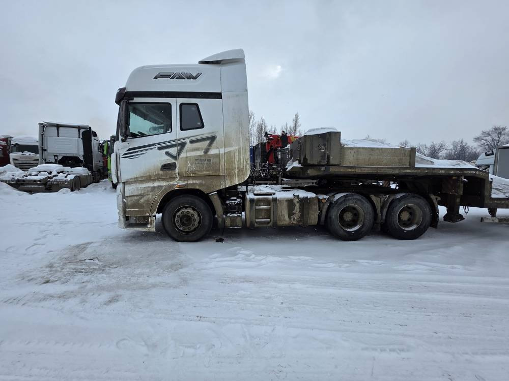 FAW CA4250P77K25T1E5 - Тягач: фото 2 FAW CA4250P77K25T1E5 - Тягач: фото 2