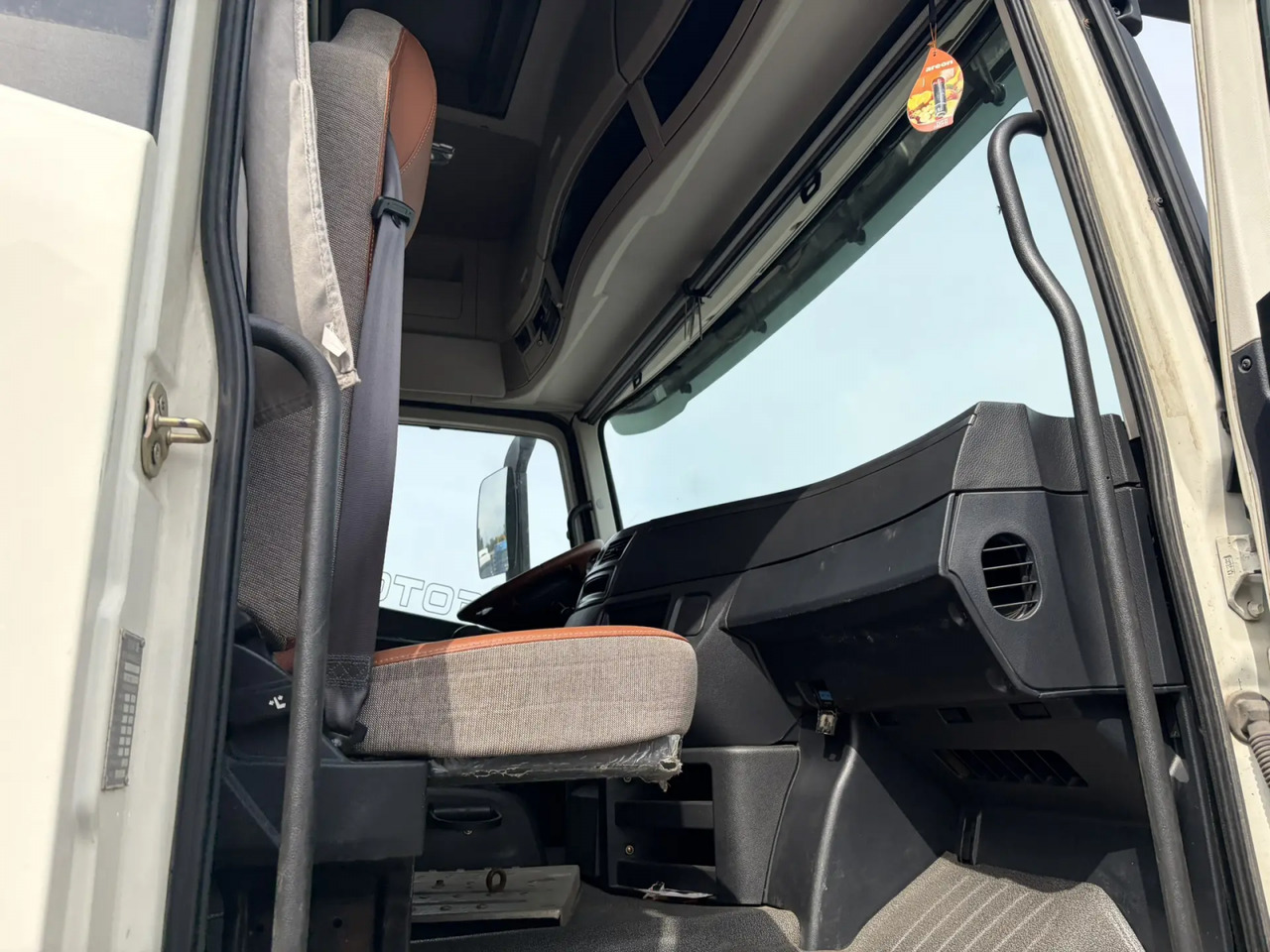 Тягач Foton BJ4189SLFKA: фото 9