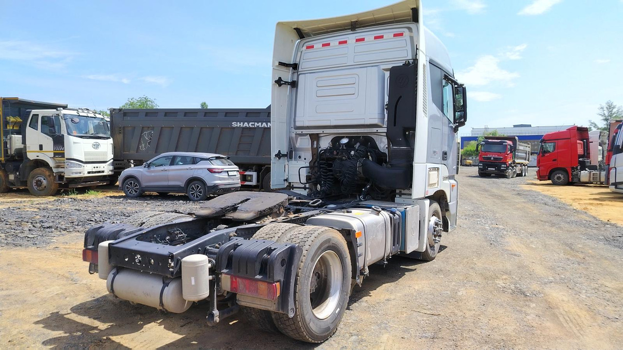 Тягач Foton BJ4189SLFKA: фото 6 Тягач Foton BJ4189SLFKA: фото 6