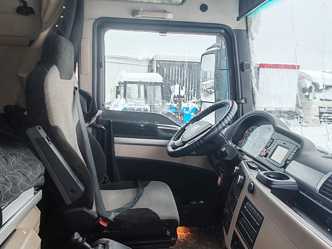 MAN 18.500 4Х2 BLS - Тягач: фото 2 MAN 18.500 4Х2 BLS - Тягач: фото 2