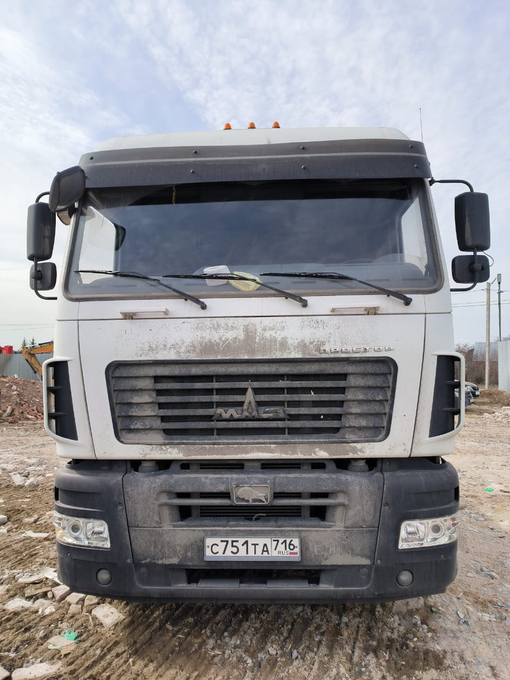 МАЗ 544028-570-031 - Тягач: фото 1 МАЗ 544028-570-031 - Тягач: фото 1