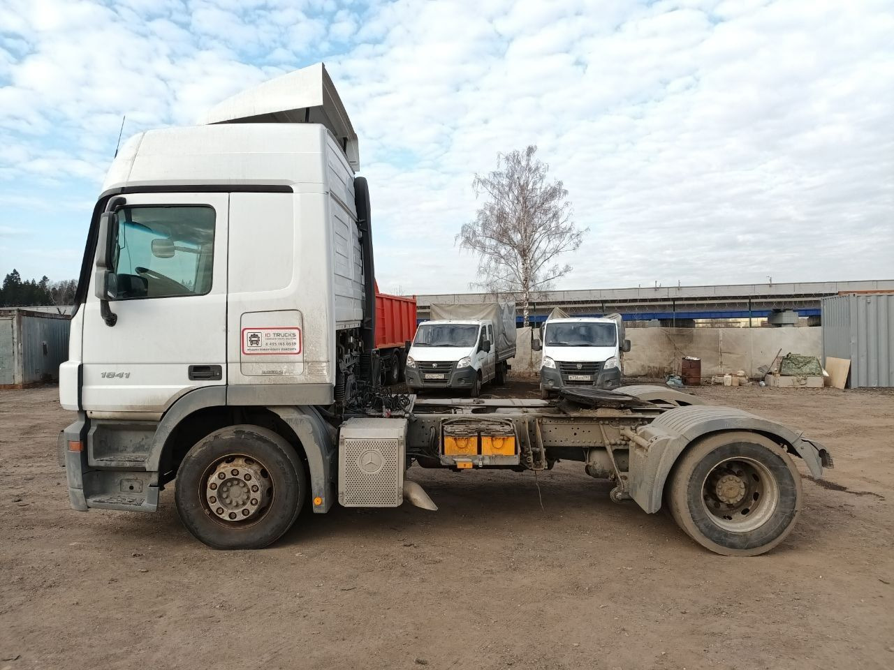 Mercedes-Benz 1841 LS - Тягач: фото 3 Mercedes-Benz 1841 LS - Тягач: фото 3