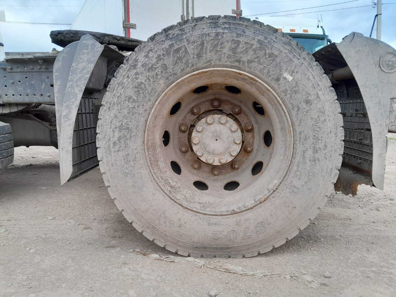 Тягач Mercedes-Benz 1841 LS: фото 8