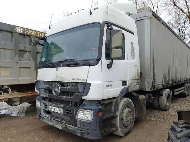 Mercedes-Benz 1841 LS - Тягач: фото 4 Mercedes-Benz 1841 LS - Тягач: фото 4