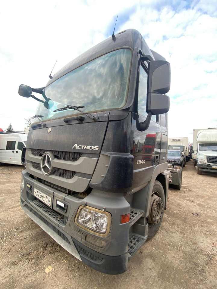 Mercedes-Benz 1844 LS - Тягач: фото 2 Mercedes-Benz 1844 LS - Тягач: фото 2