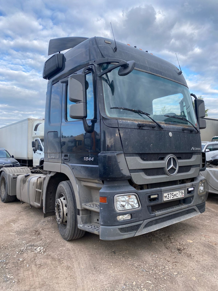 Mercedes-Benz 1844 LS - Тягач: фото 3 Mercedes-Benz 1844 LS - Тягач: фото 3