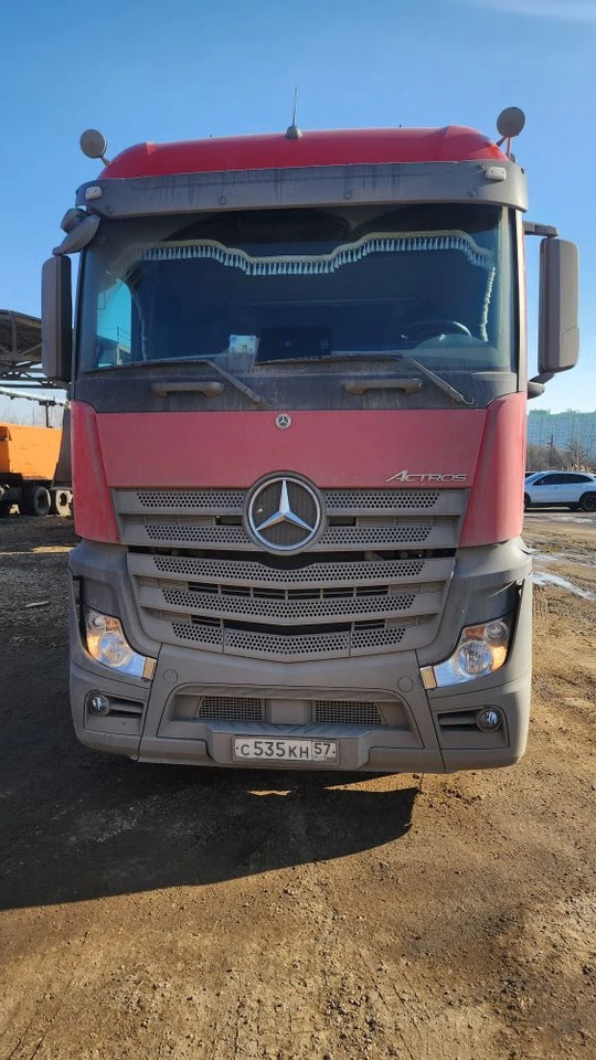 Mercedes-Benz 1853 LS - Тягач: фото 1 Mercedes-Benz 1853 LS - Тягач: фото 1