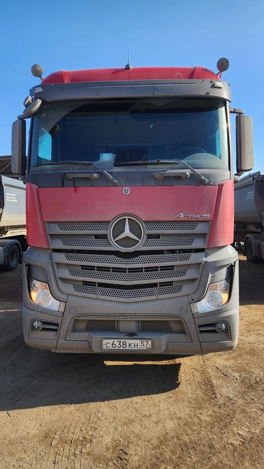 Mercedes-Benz 1853 LS - Тягач: фото 1 Mercedes-Benz 1853 LS - Тягач: фото 1