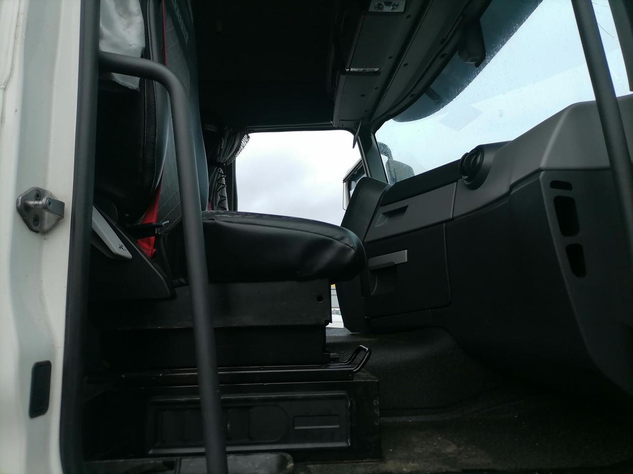 Тягач Renault T 4x2 530 л.с.: фото 9 Тягач Renault T 4x2 530 л.с.: фото 9