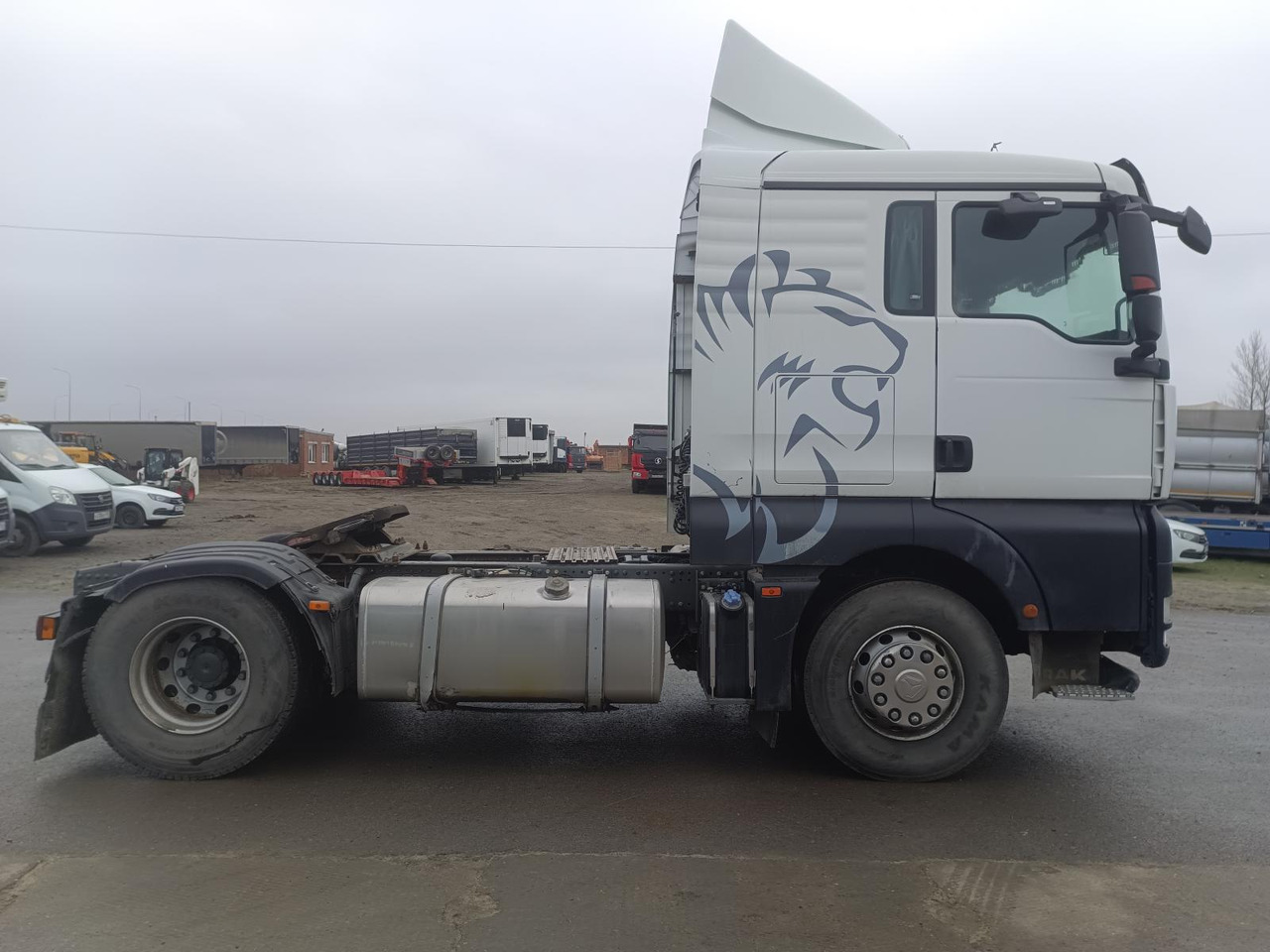 SITRAK ZZ4186V361HE - Тягач: фото 4 SITRAK ZZ4186V361HE - Тягач: фото 4