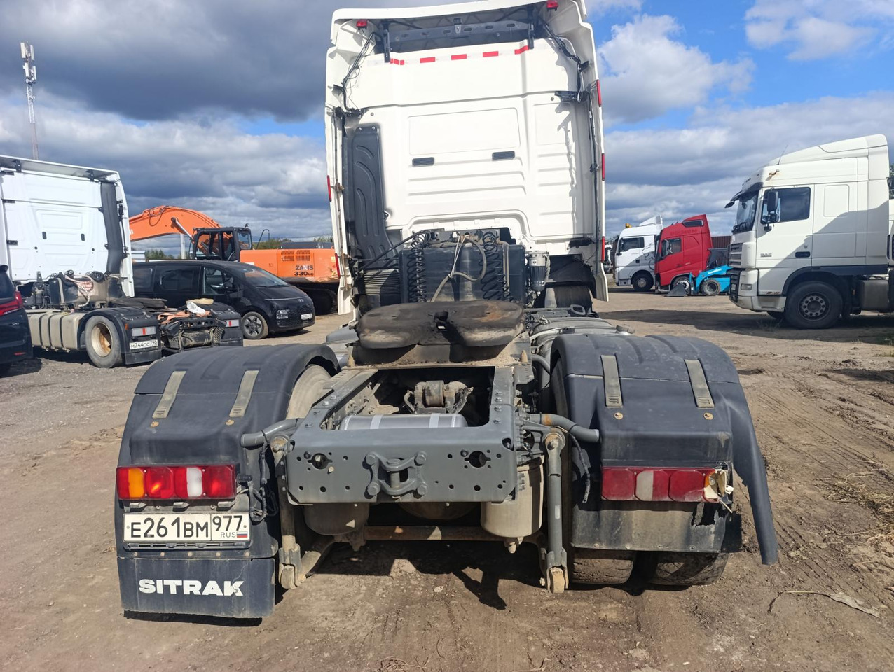 Тягач SITRAK ZZ4186V361HE: фото 8 Тягач SITRAK ZZ4186V361HE: фото 8