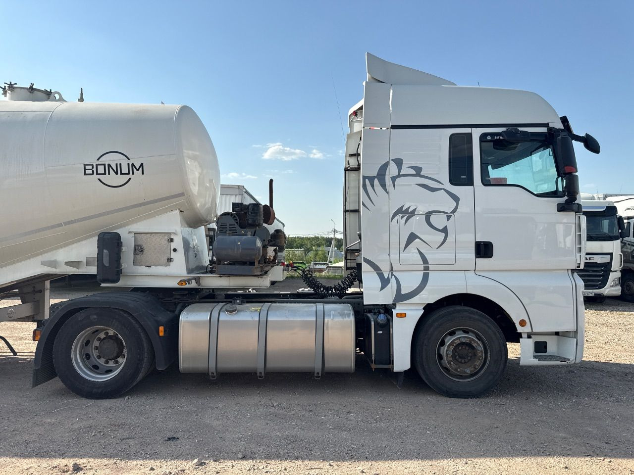 SITRAK ZZ4186V391HE - Тягач: фото 4 SITRAK ZZ4186V391HE - Тягач: фото 4