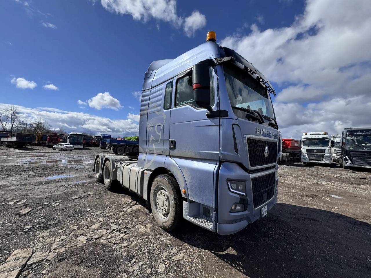 SITRAK ZZ4256V364HE - Тягач: фото 2 SITRAK ZZ4256V364HE - Тягач: фото 2