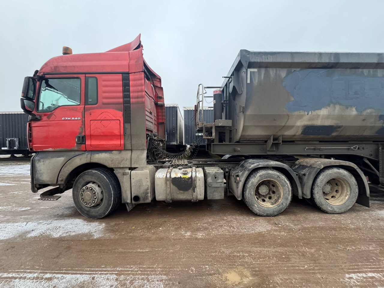 SITRAK ZZ4256V364HE - Тягач: фото 2 SITRAK ZZ4256V364HE - Тягач: фото 2