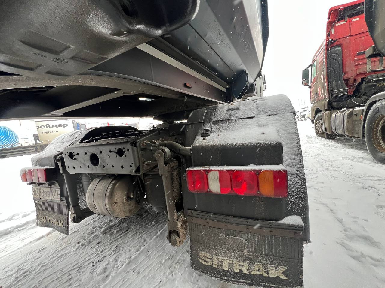 SITRAK ZZ4256V364HE - Тягач: фото 1 SITRAK ZZ4256V364HE - Тягач: фото 1