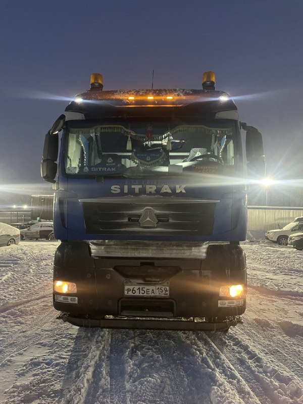 SITRAK ZZ4256V364HE - Тягач: фото 1 SITRAK ZZ4256V364HE - Тягач: фото 1