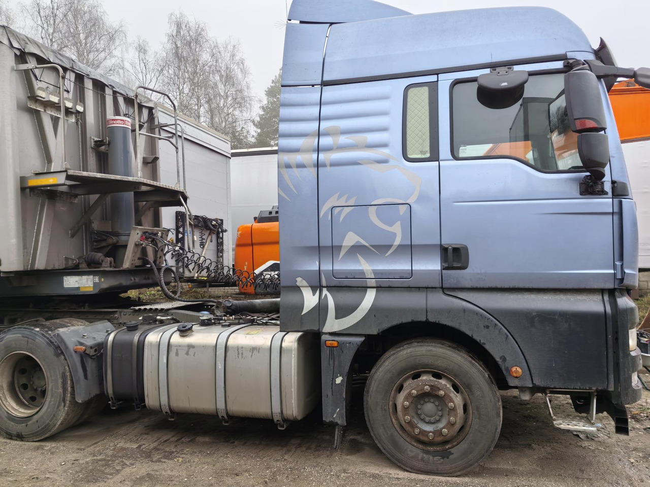 SITRAK ZZ4256V364HE - Тягач: фото 4 SITRAK ZZ4256V364HE - Тягач: фото 4