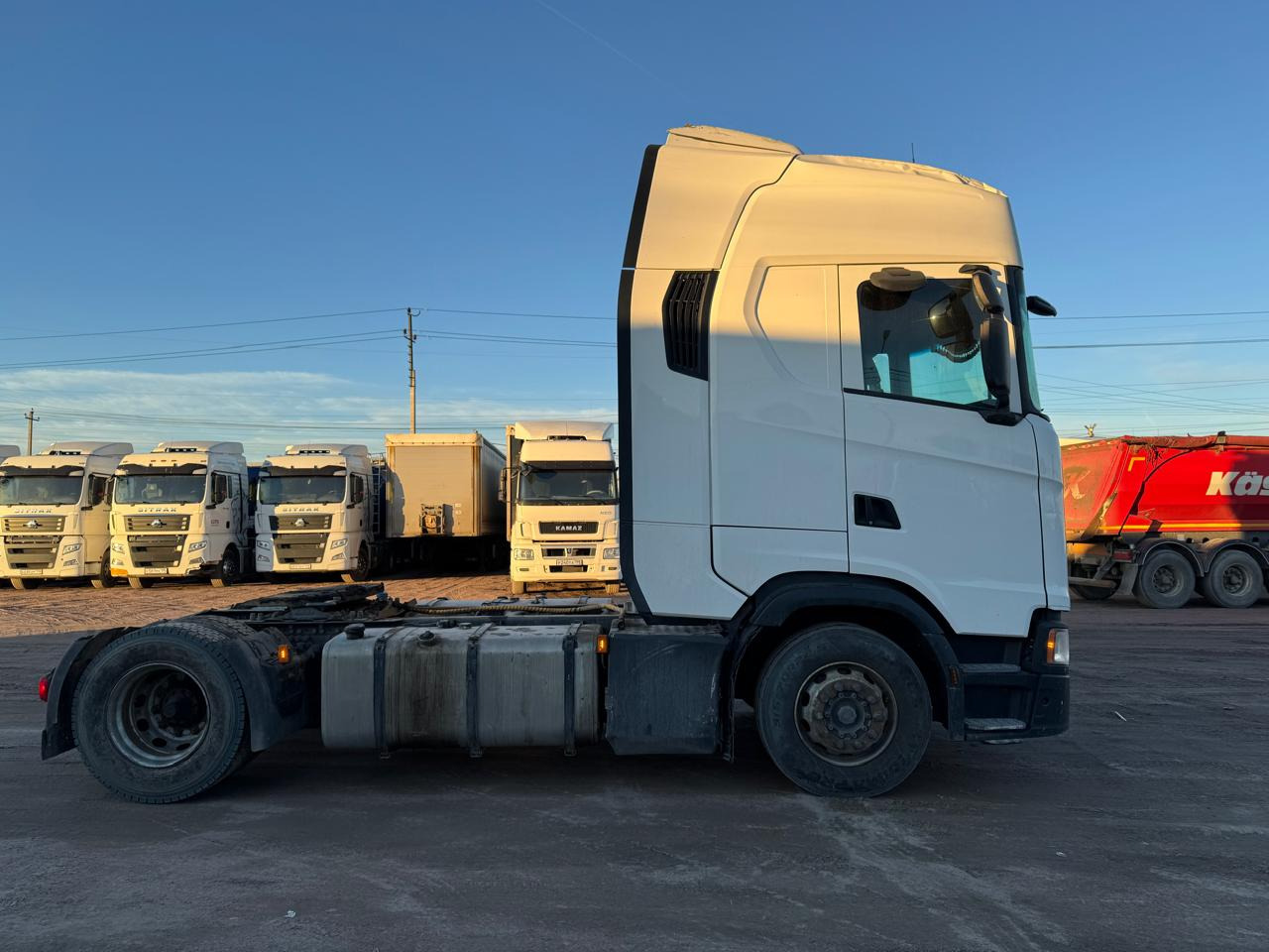 Scania S500A4x2NA - Тягач: фото 4 Scania S500A4x2NA - Тягач: фото 4