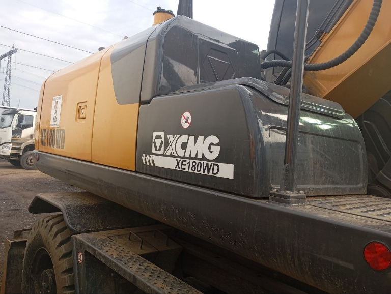XCMG XE180WD - Колёсный экскаватор: фото 2 XCMG XE180WD - Колёсный экскаватор: фото 2