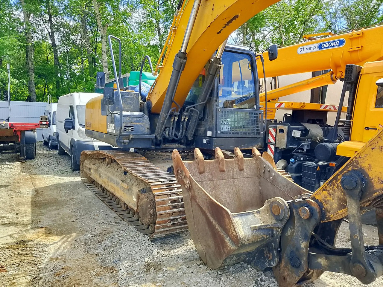 XCMG XE225DN - Гусеничный экскаватор: фото 3 XCMG XE225DN - Гусеничный экскаватор: фото 3