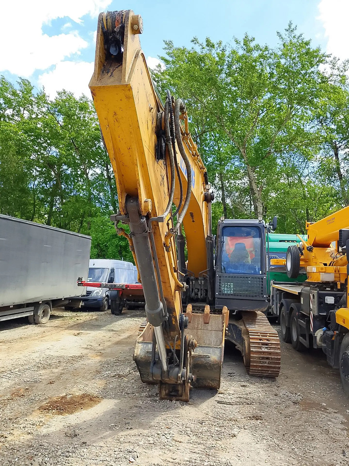 XCMG XE225DN - Гусеничный экскаватор: фото 1 XCMG XE225DN - Гусеничный экскаватор: фото 1