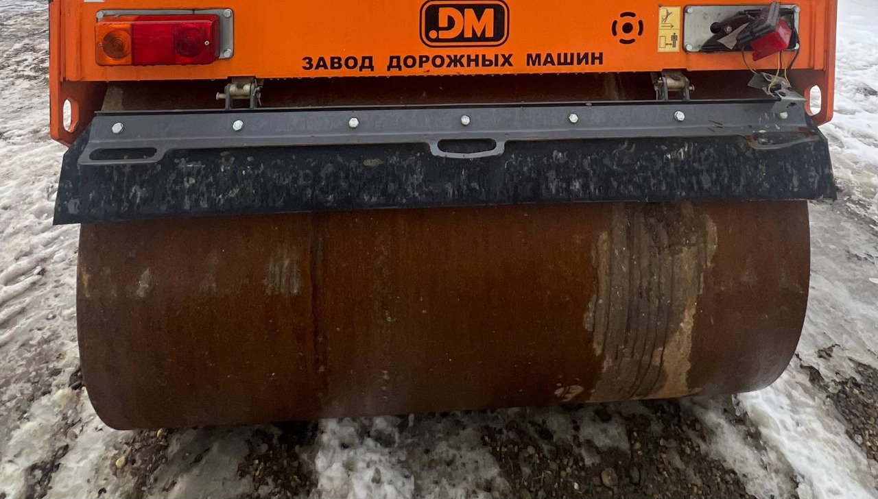 Завод дорожных машин DM-7,5-VD - Дорожный каток: фото 5 Завод дорожных машин DM-7,5-VD - Дорожный каток: фото 5