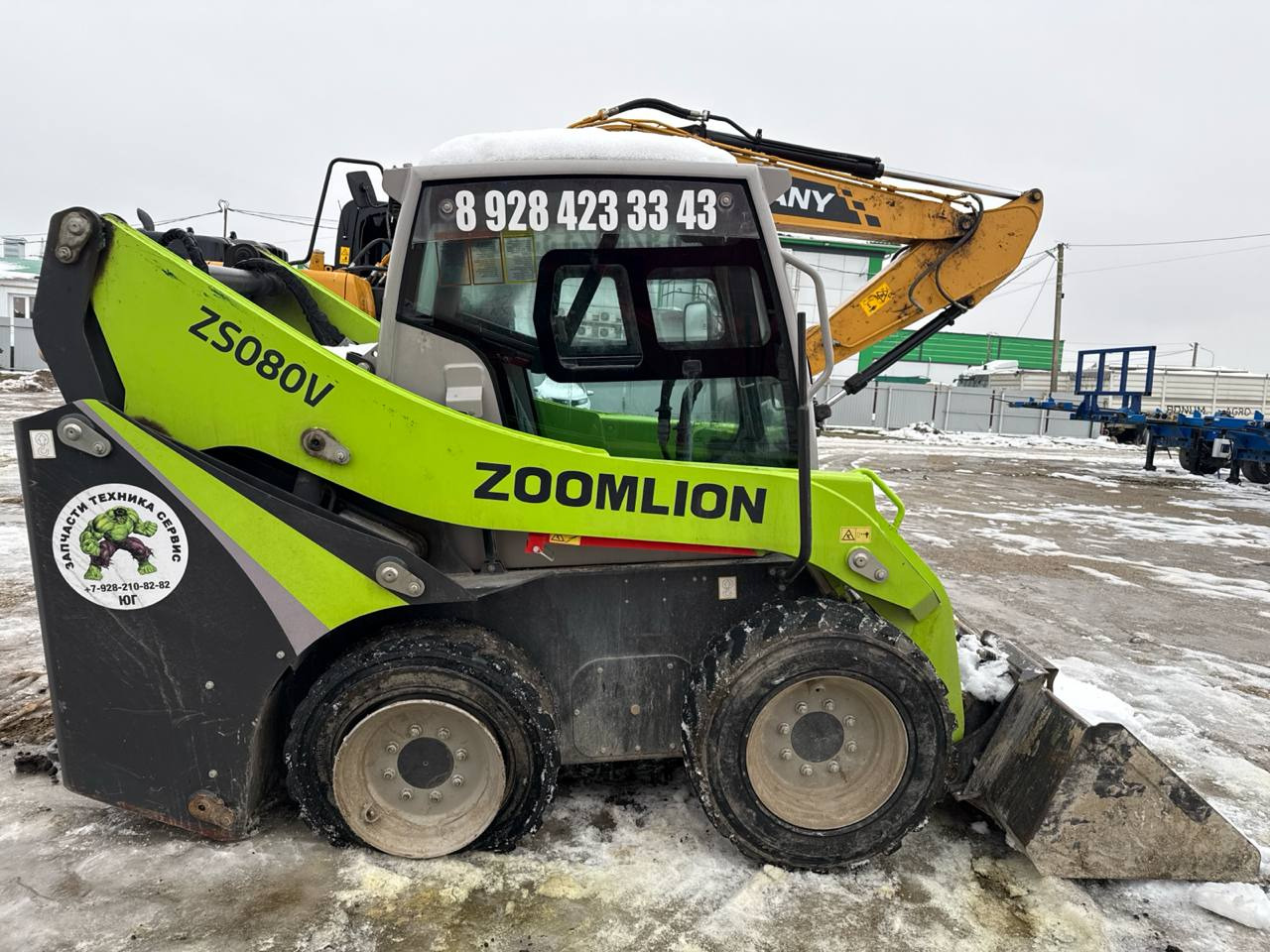 Zoomlion ZS080V - Мини-погрузчик (с бортовым поворотом): фото 3 Zoomlion ZS080V - Мини-погрузчик (с бортовым поворотом): фото 3