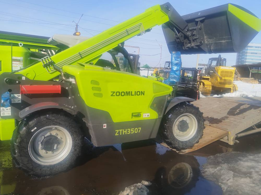 Zoomlion ZTH3507 - Телескопический погрузчик: фото 4 Zoomlion ZTH3507 - Телескопический погрузчик: фото 4