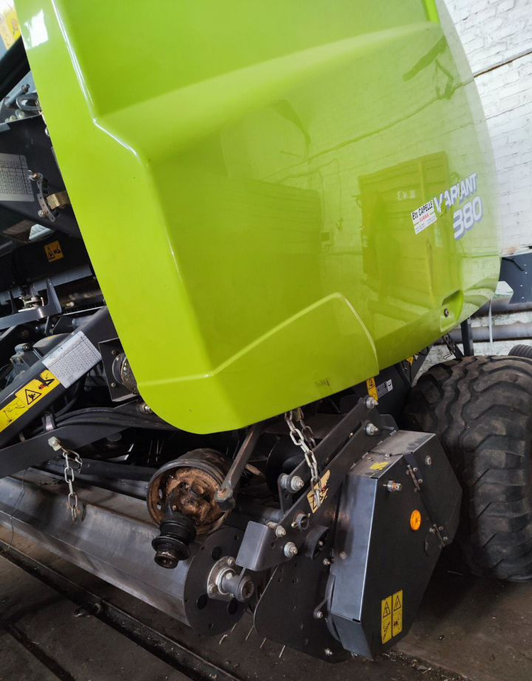 Claas Variant 380 - Пресс-подборщик рулонный: фото 5 Claas Variant 380 - Пресс-подборщик рулонный: фото 5