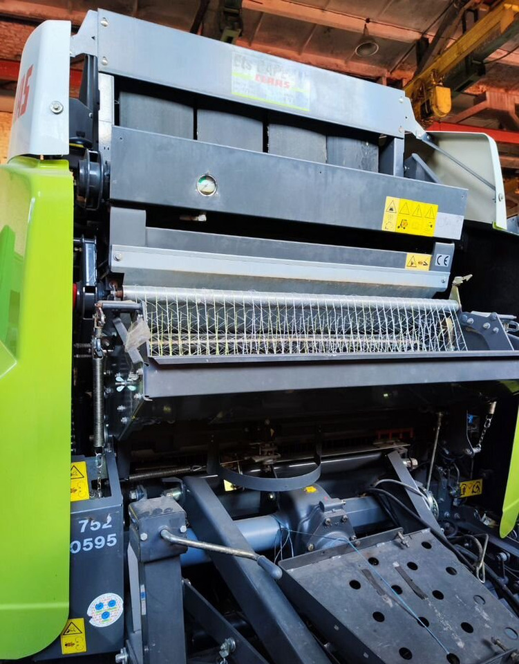 Claas Variant 380 - Пресс-подборщик рулонный: фото 4 Claas Variant 380 - Пресс-подборщик рулонный: фото 4