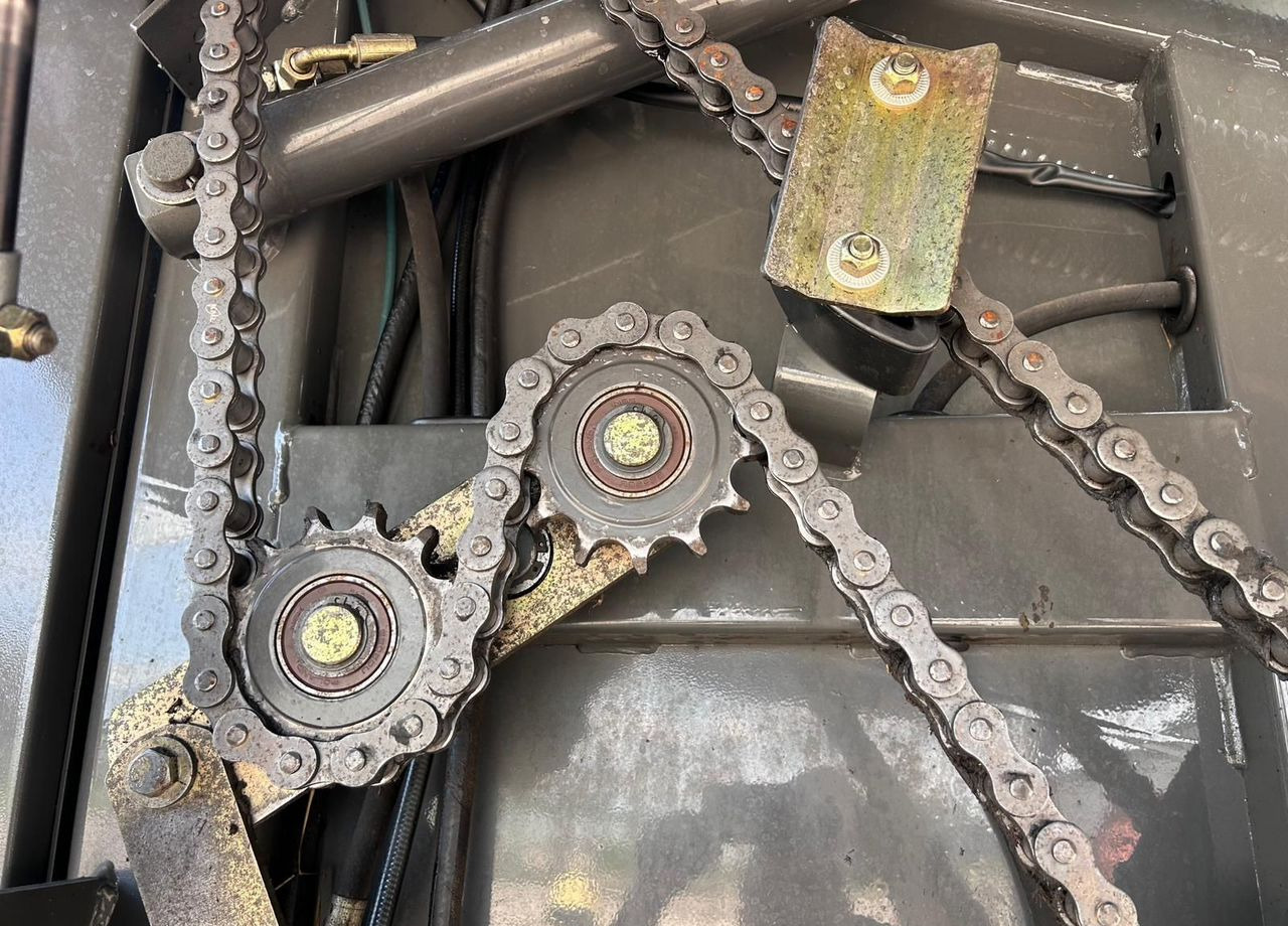 Пресс-подборщик рулонный Claas Variant 380: фото 7