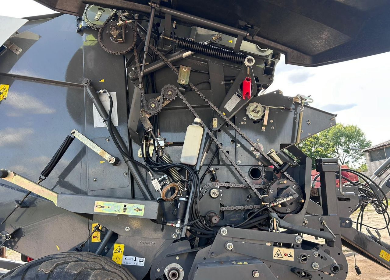 Claas Variant 380 - Пресс-подборщик рулонный: фото 5 Claas Variant 380 - Пресс-подборщик рулонный: фото 5