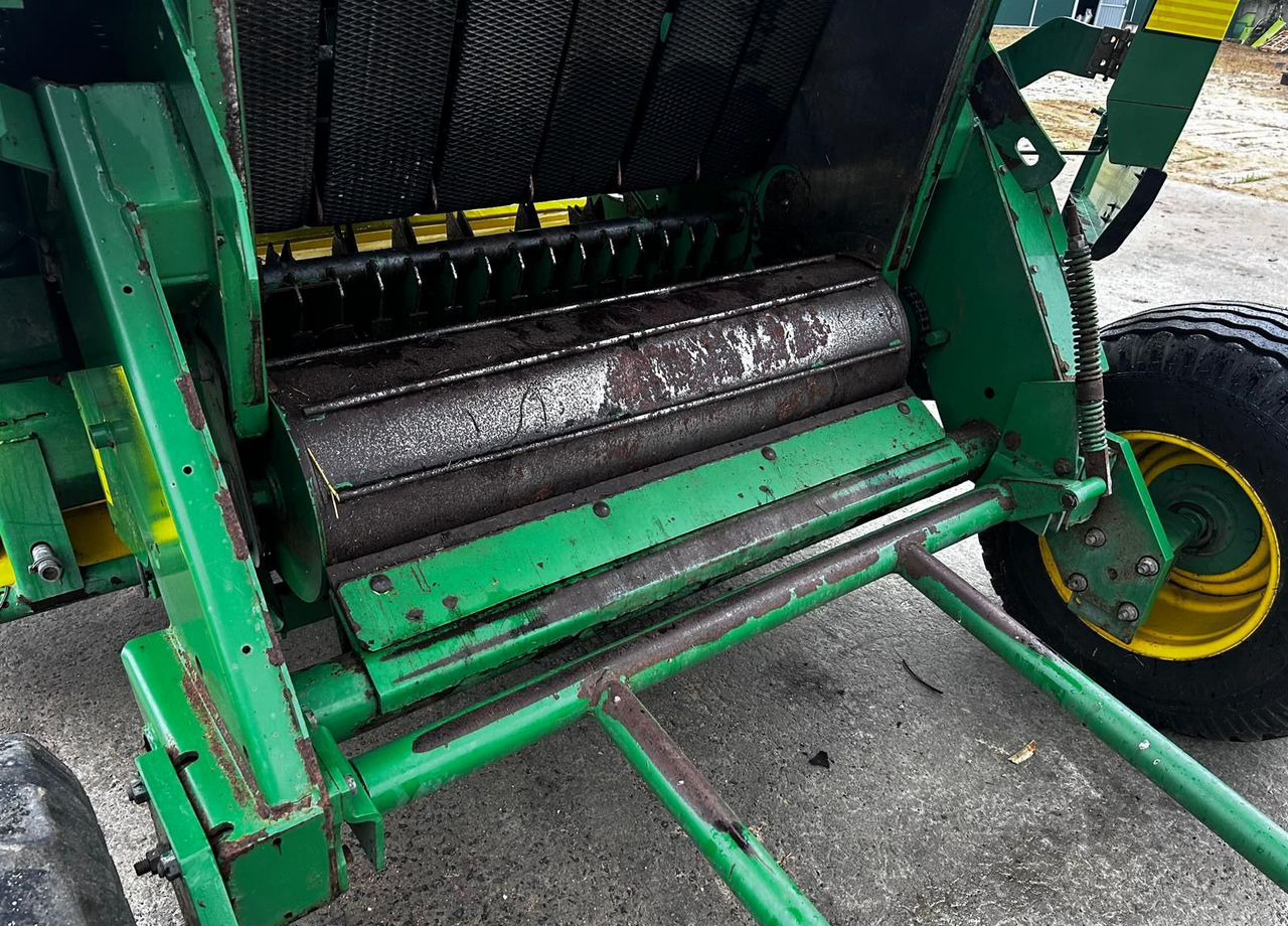 Пресс-подборщик рулонный John Deere 582: фото 17