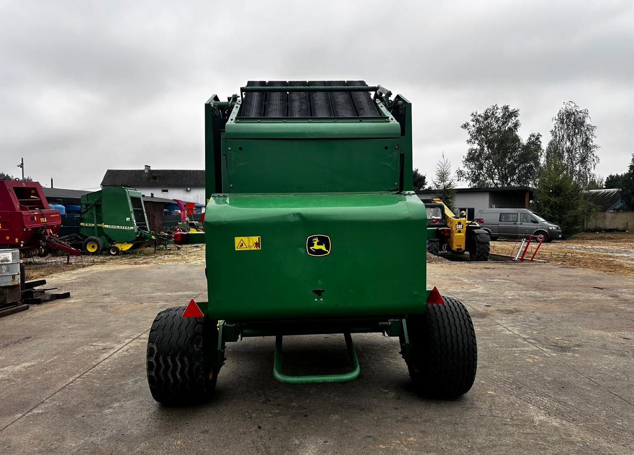 John Deere 582 - Пресс-подборщик рулонный: фото 5 John Deere 582 - Пресс-подборщик рулонный: фото 5