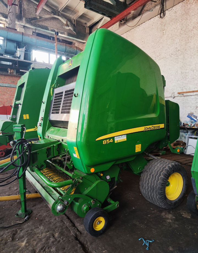John Deere 854 - Пресс-подборщик рулонный: фото 2 John Deere 854 - Пресс-подборщик рулонный: фото 2