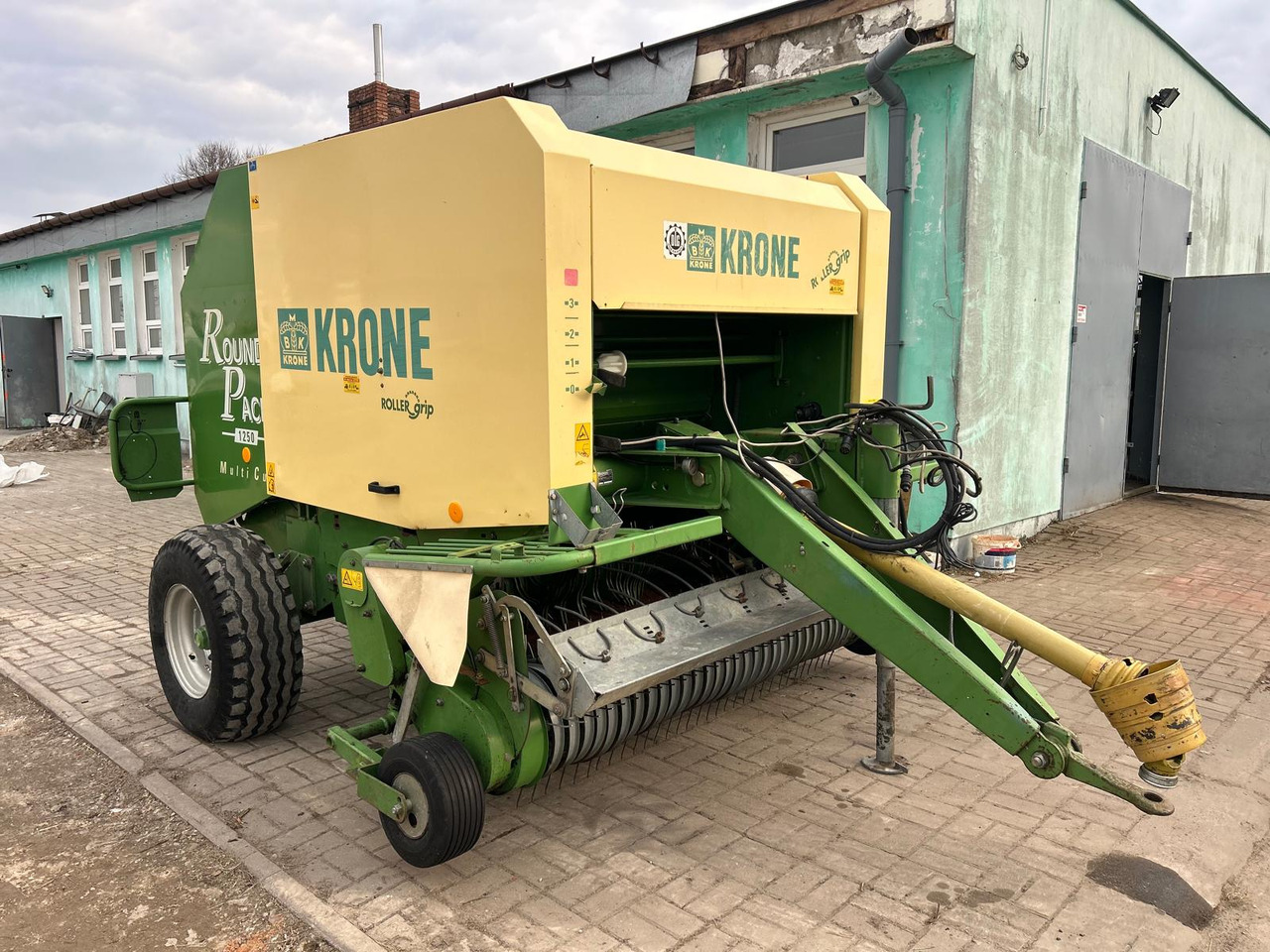 KRONE 1250 - Пресс-подборщик рулонный: фото 1 KRONE 1250 - Пресс-подборщик рулонный: фото 1