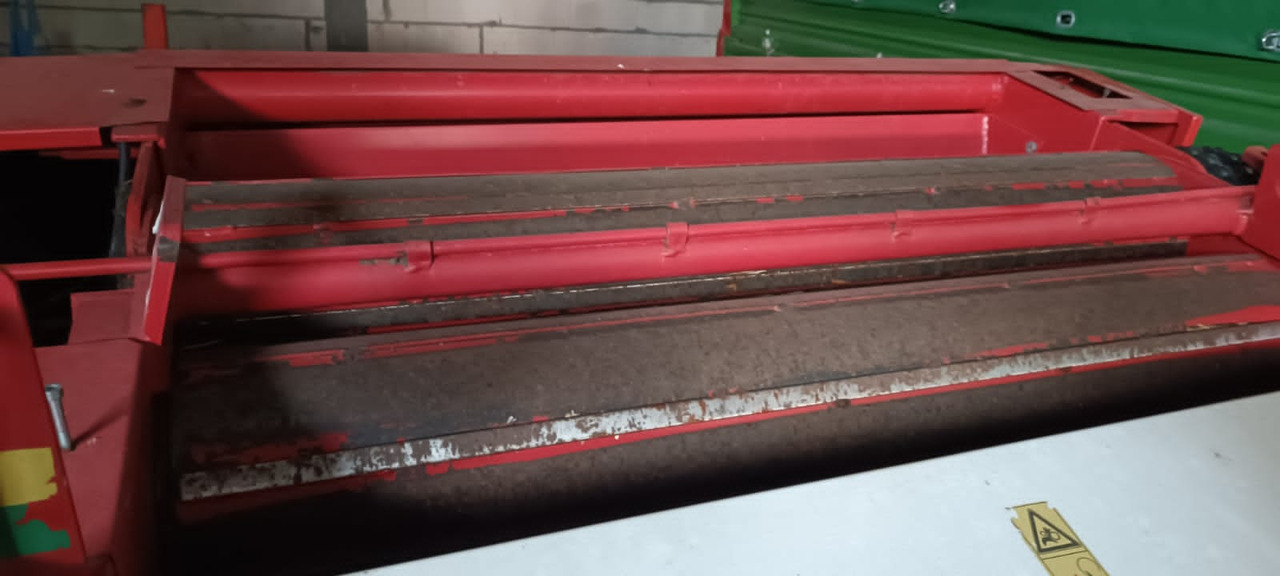 Пресс-подборщик рулонный METAL-FACH Z 562: фото 6 Пресс-подборщик рулонный METAL-FACH Z 562: фото 6