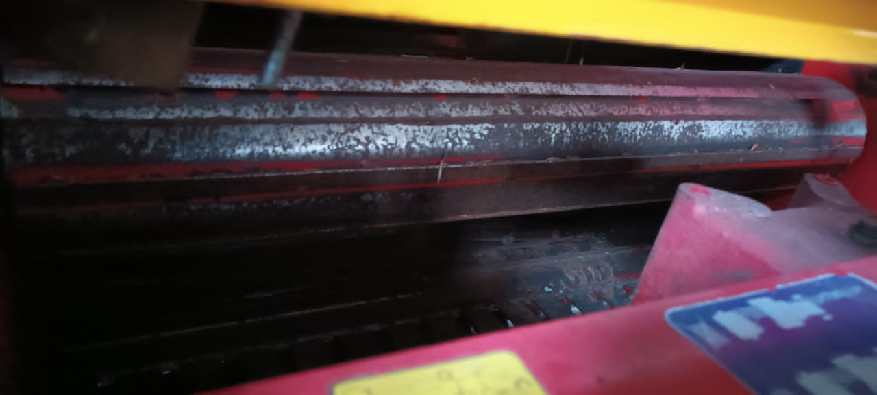 METAL-FACH Z 562 - Пресс-подборщик рулонный: фото 4 METAL-FACH Z 562 - Пресс-подборщик рулонный: фото 4