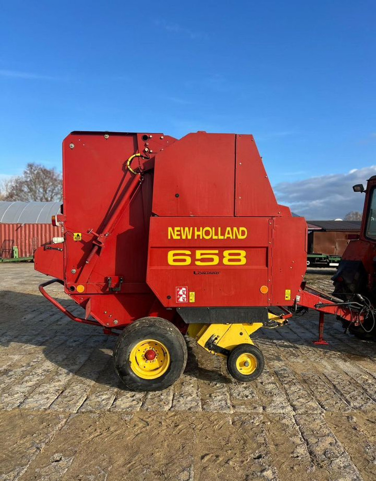 New Holland 658 - Пресс-подборщик рулонный: фото 2 New Holland 658 - Пресс-подборщик рулонный: фото 2