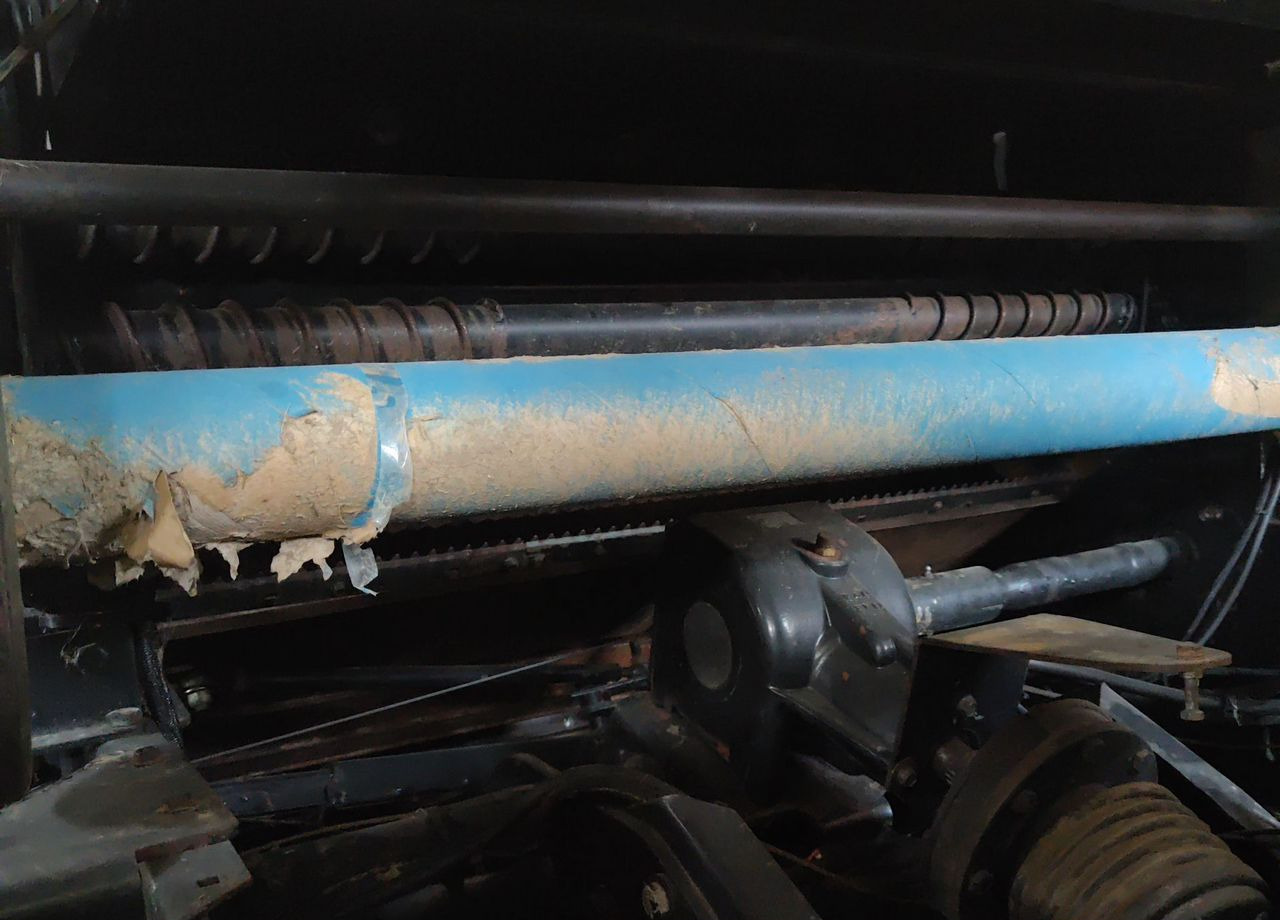 Пресс-подборщик рулонный New Holland BR750A: фото 6