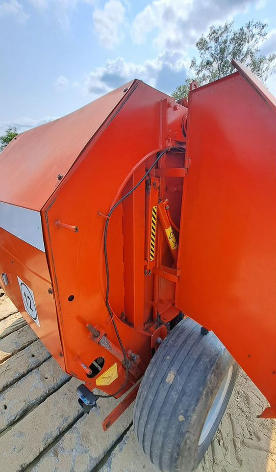 Sipma Classic - Пресс-подборщик рулонный: фото 1 Sipma Classic - Пресс-подборщик рулонный: фото 1