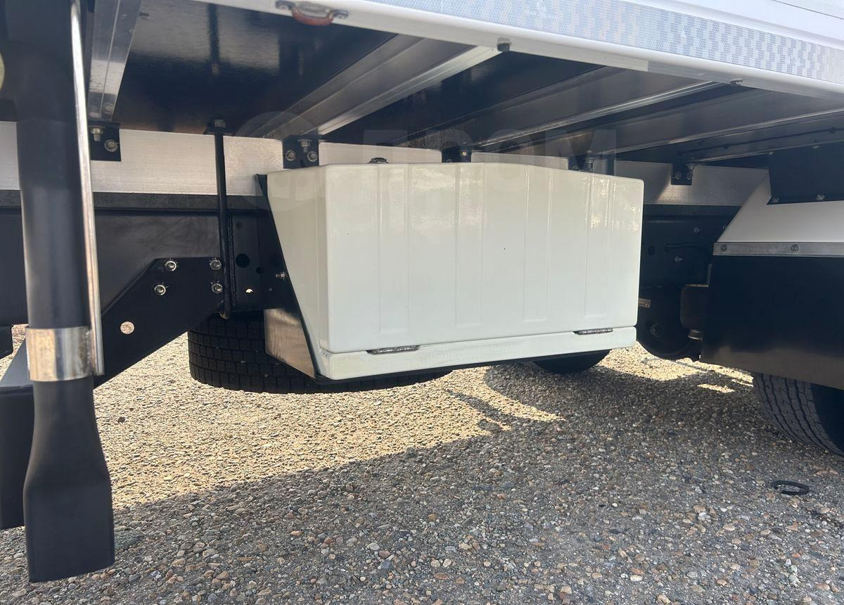 Рефрижератор Isuzu Forward: фото 11