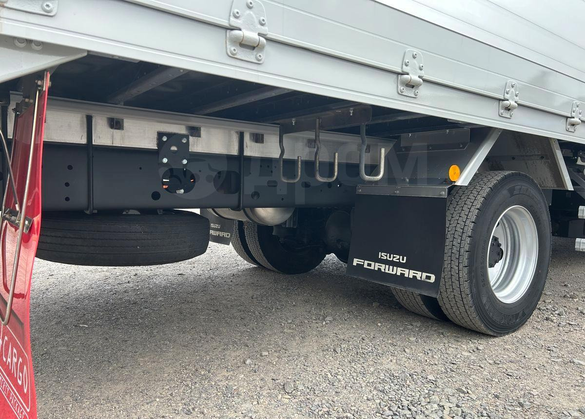 Грузовик с закрытым кузовом Isuzu Forward: фото 8 Грузовик с закрытым кузовом Isuzu Forward: фото 8