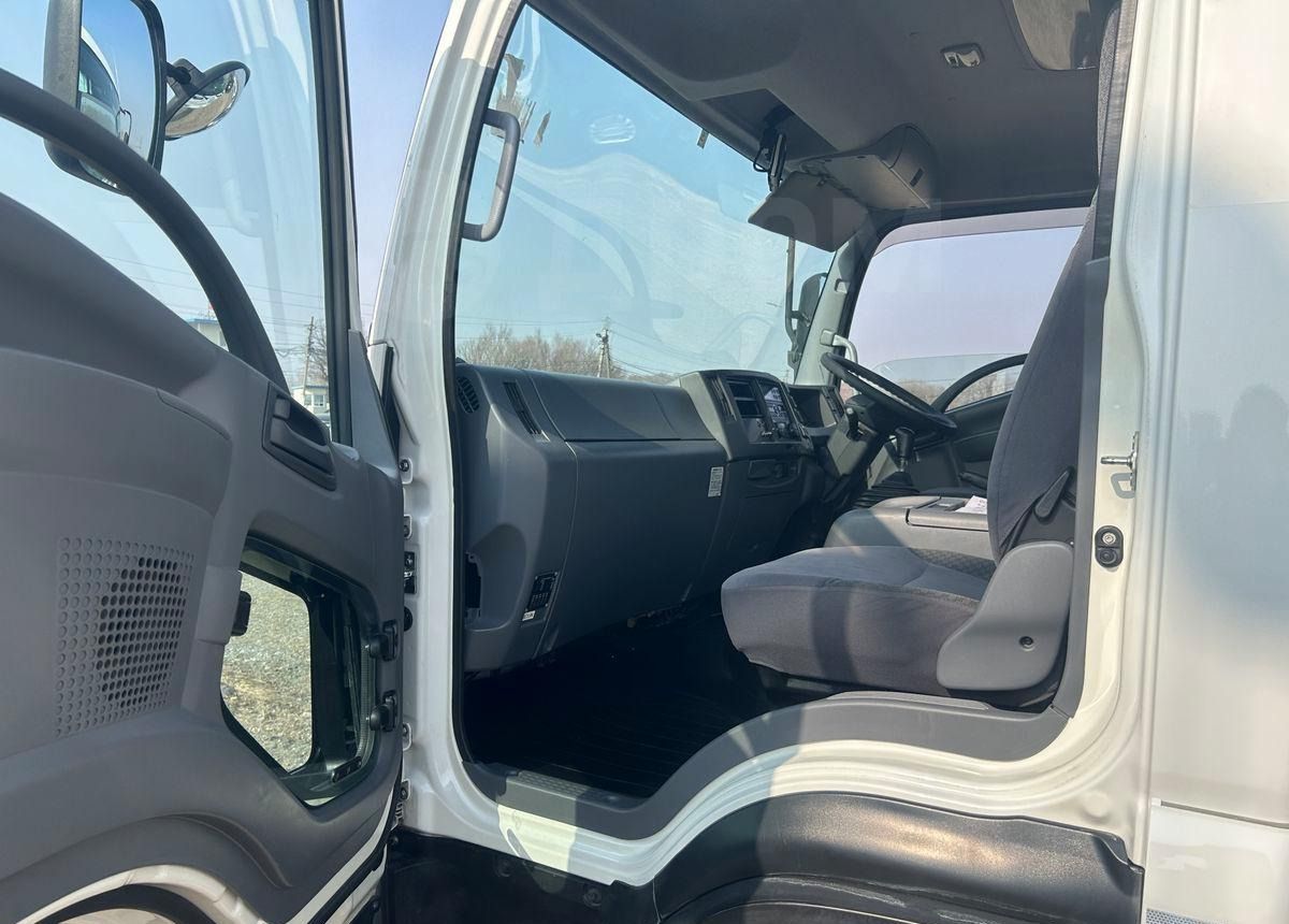 Рефрижератор Isuzu Forward: фото 16