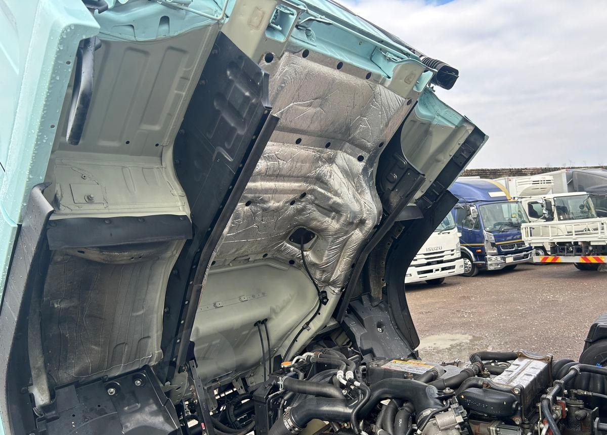 Рефрижератор Isuzu Forward: фото 11